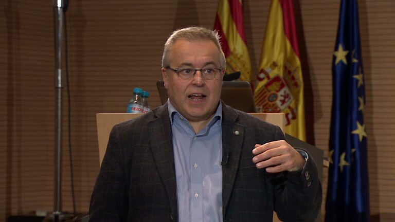 &Eacute;tica Profesional en la Veterinaria Paliativa: Principios y Desaf&iacute;os