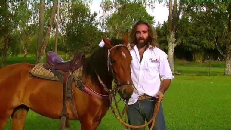 La Alimentaci&oacute;n Balanceada: Clave para el Cuidado de Caballos